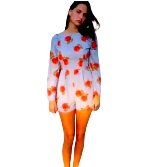 URBAN OUTFITTERS Heaven Floral Lace-Up-Back Romper SIZE S NWT - Picture 1 of 8